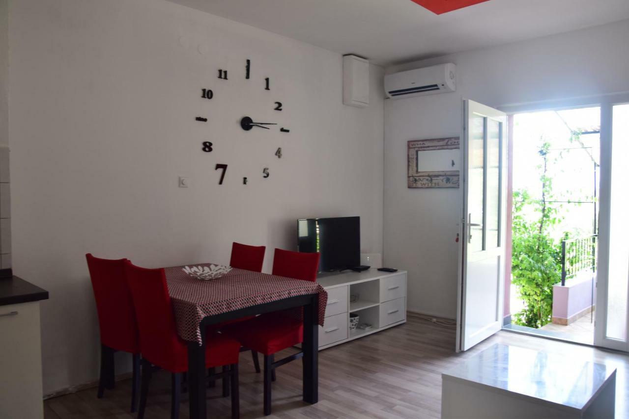 Апартаменти Apartman Ana Сали Екстер'єр фото
