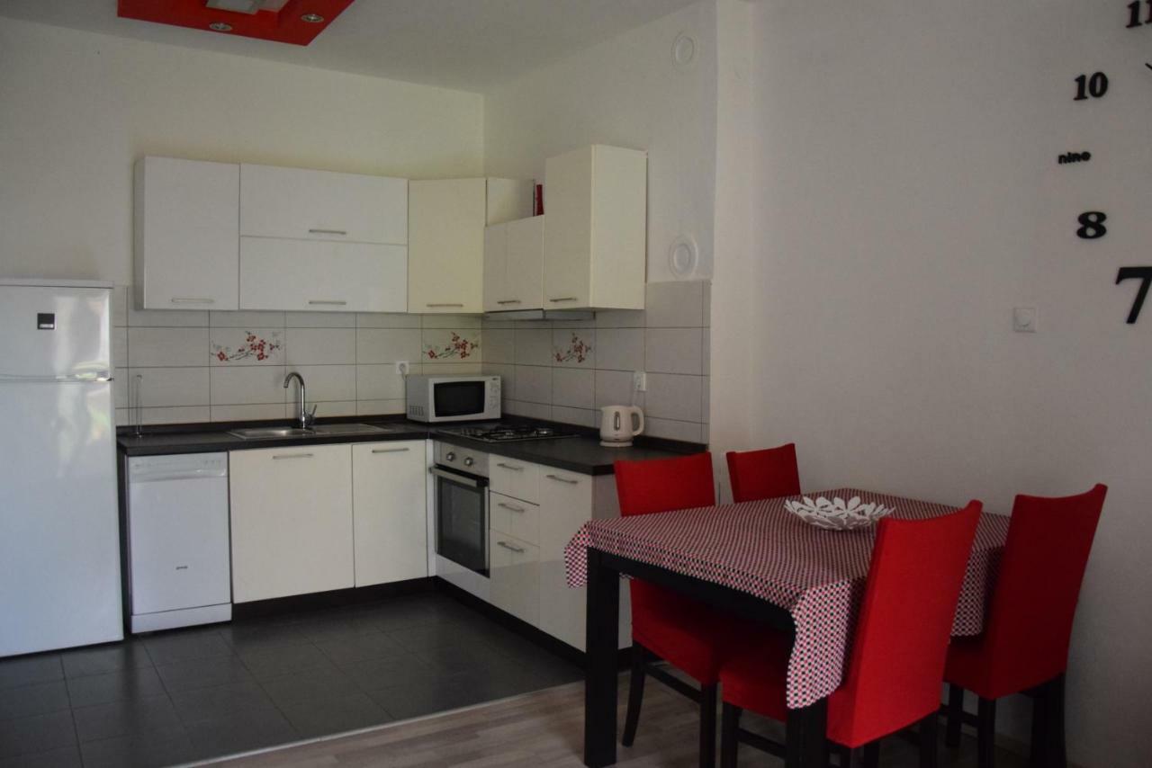 Апартаменти Apartman Ana Сали Екстер'єр фото