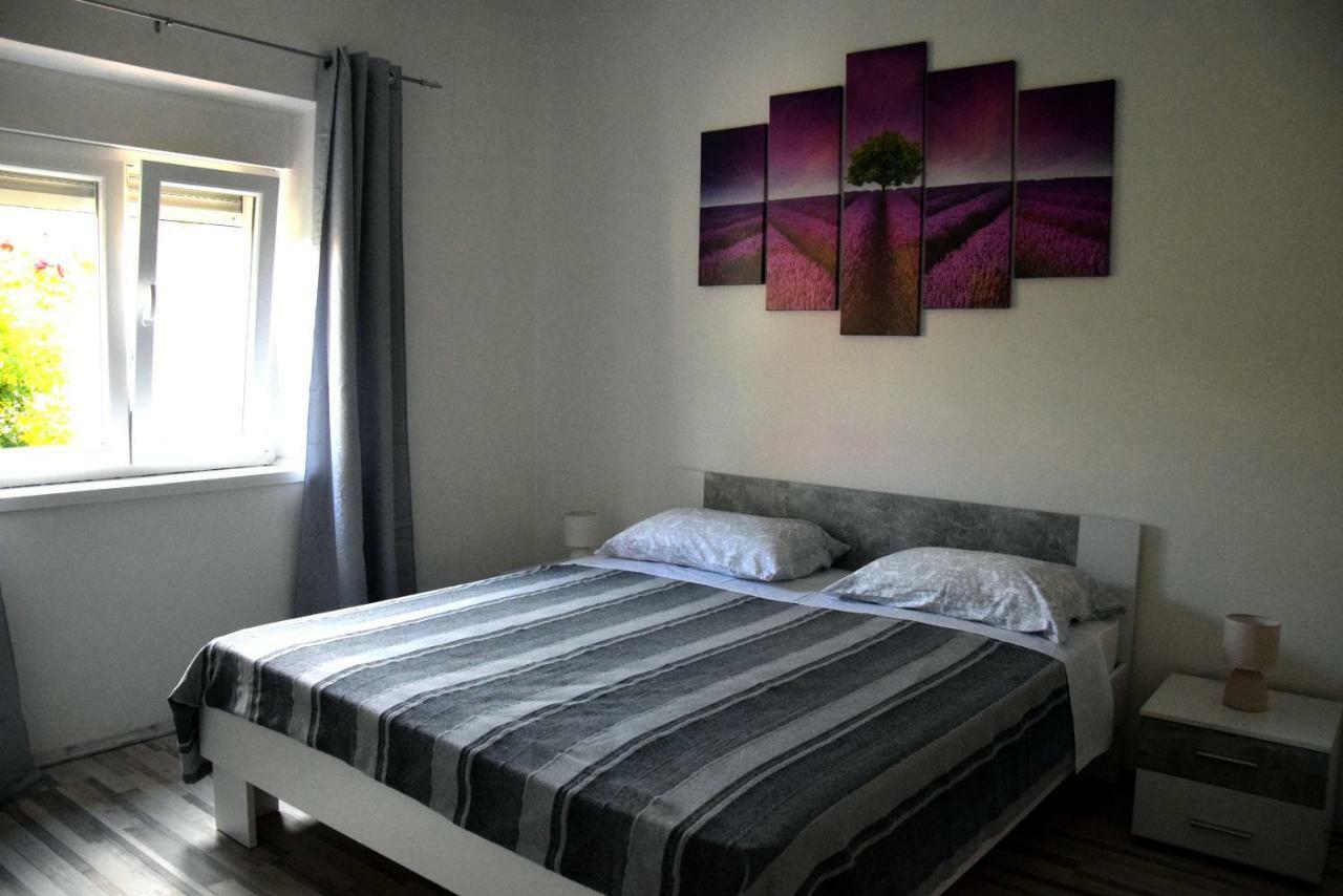 Апартаменти Apartman Ana Сали Екстер'єр фото