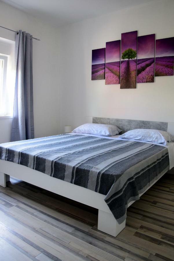 Апартаменти Apartman Ana Сали Екстер'єр фото