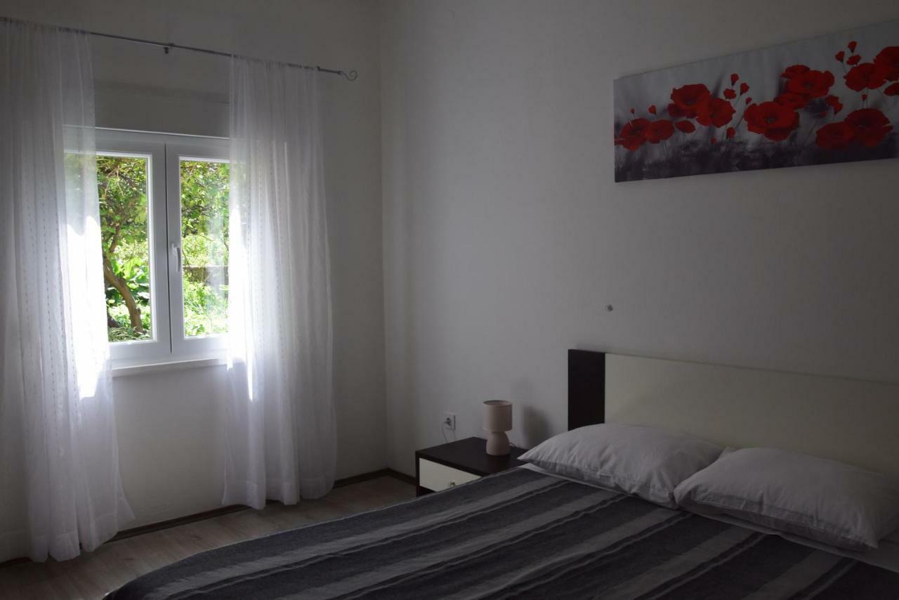 Апартаменти Apartman Ana Сали Екстер'єр фото