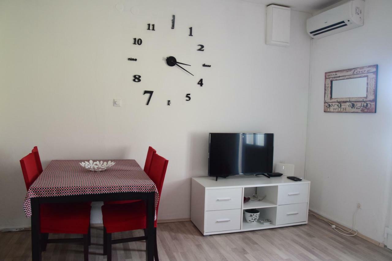 Апартаменти Apartman Ana Сали Екстер'єр фото